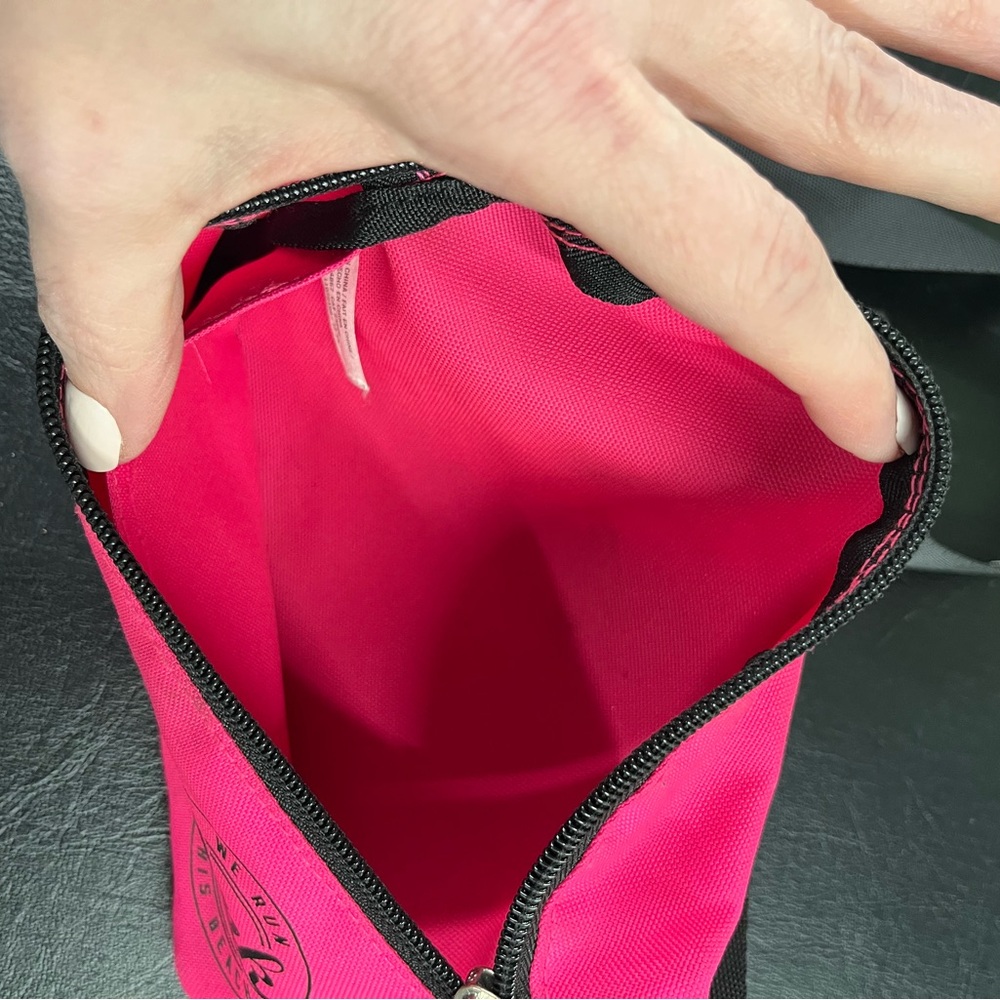PINK Victoria’s Secret belt bag - Picture 6 of 6
